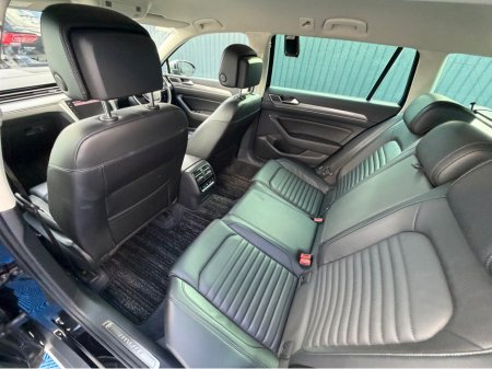 2019 Volkswagen Passat - photo 34