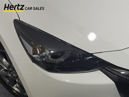 2024 Mazda Mazda2 - photo 7