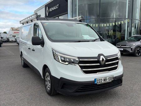 2022 Renault Trafic LWB TWIN SLIDER BUSINESS PLUS .