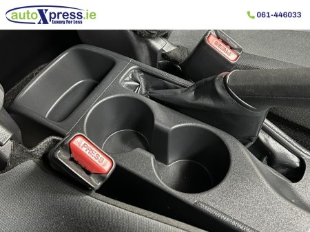 2022 Toyota Yaris - photo 35