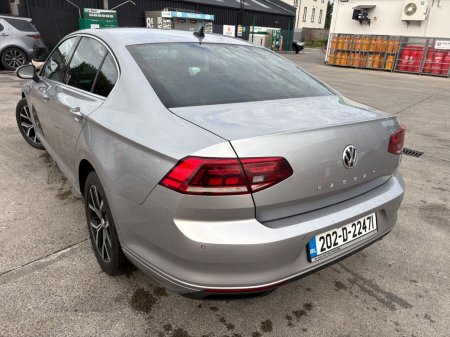 2020 Volkswagen Passat - photo 11