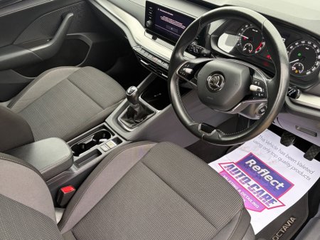 2022 Skoda Octavia - photo 5