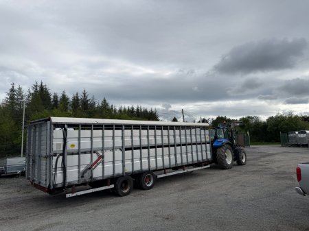 2014 New Holland Hudson 27FT Cattle Trailer C/W Sheep Decks