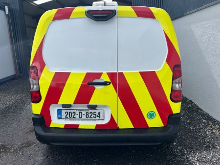 2020 Peugeot Partner - photo 7