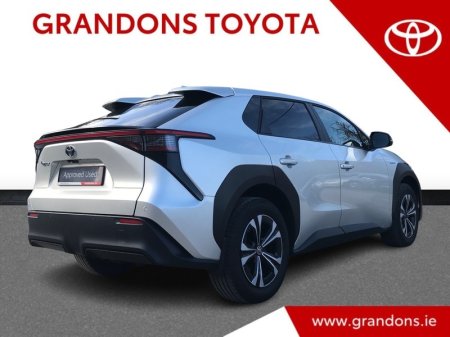2024 Toyota bZ4X - photo 2