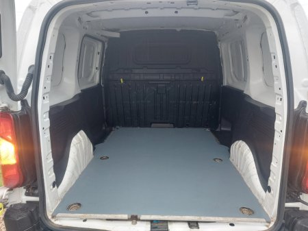 2020 Opel Combo - photo 26