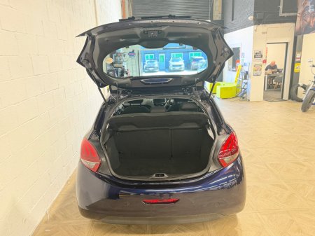 2018 Peugeot 208 - photo 9