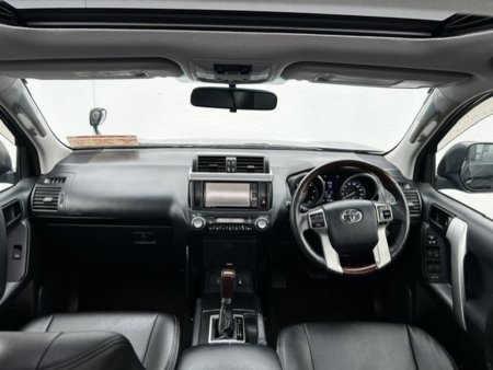 2017 Toyota Land Cruiser - photo 10