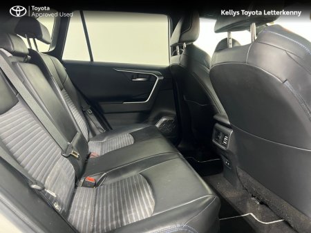 2019 Toyota RAV4 - photo 11