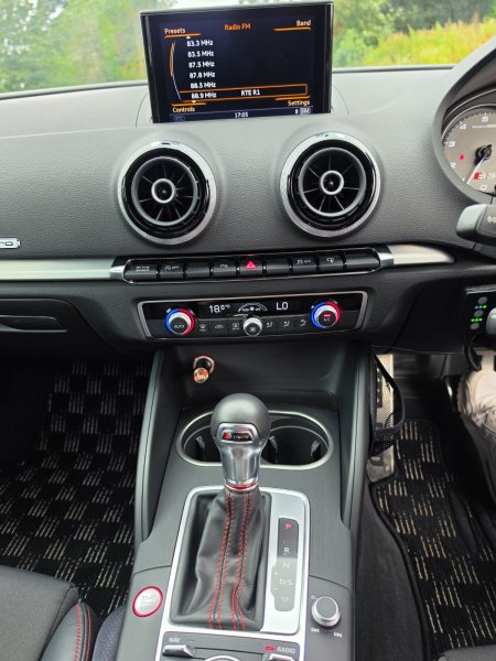 2015 Audi S3 - photo 17