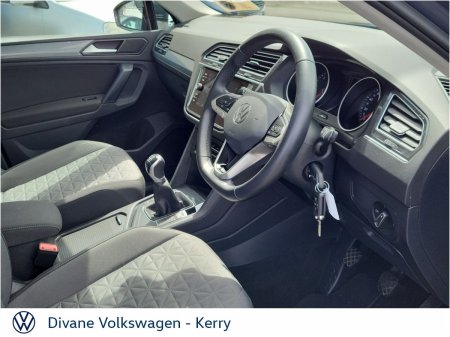 2024 Volkswagen Tiguan - photo 8