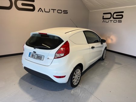 2016 Ford Fiesta - photo 3