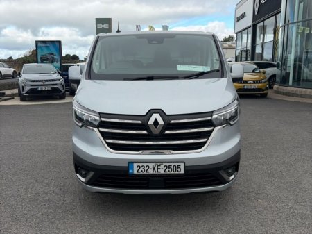 2023 Renault Trafic - photo 2
