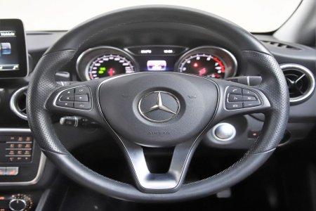 2018 Mercedes-Benz CLA - photo 17