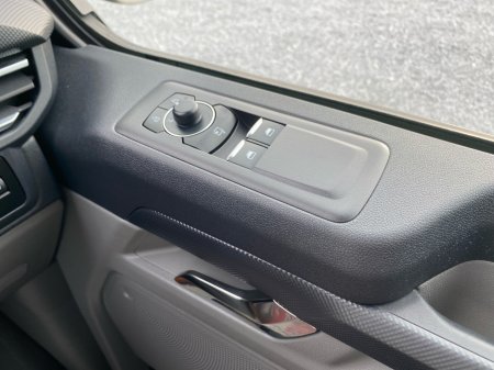 2025 Ford Transit Custom - photo 20
