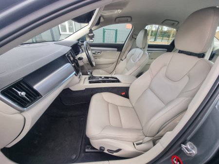 2017 Volvo S90 - photo 22
