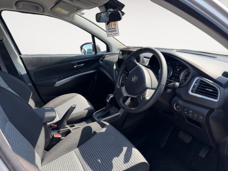 2025 Suzuki SX4 - photo 9