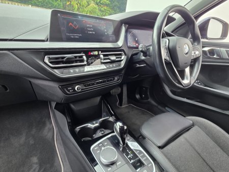 2022 BMW 1-Series - photo 16