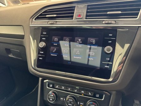 2020 Volkswagen Tiguan - photo 20
