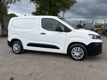 2020 Peugeot Partner - photo 9