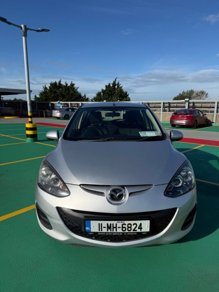 2011 Mazda Mazda2 - photo 2