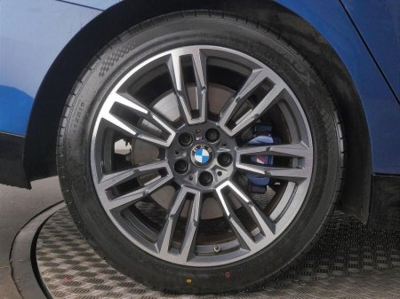 2024 BMW 5-Series - photo 14