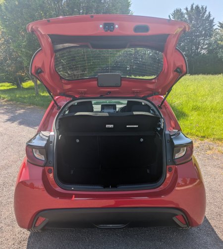 2022 Toyota Yaris - photo 8