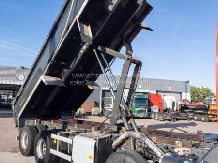 2022 VOLVO FMX 420 - photo 27