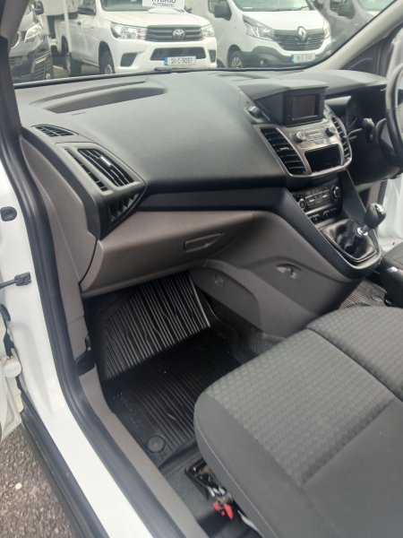 2021 Ford Transit Connect - photo 13