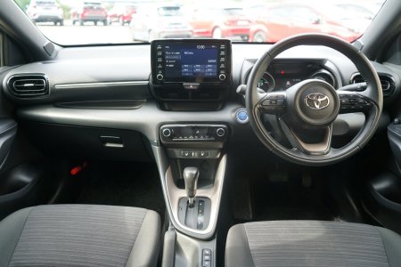 2021 Toyota Yaris - photo 3