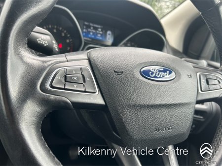 2016 Ford Focus - photo 26