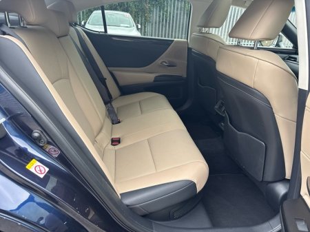 2019 Lexus ES - photo 11