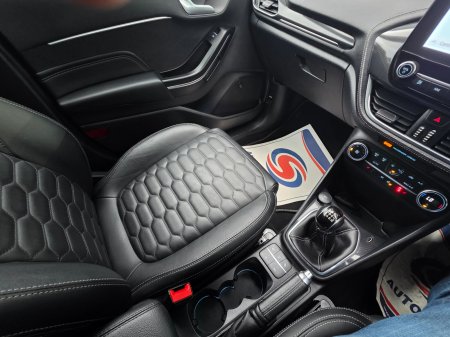 2020 Ford Fiesta - photo 20