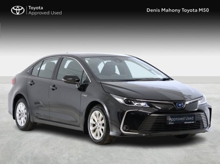 2022 Toyota Corolla Luna Hybrid Saloon
