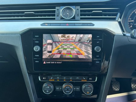 2020 Volkswagen Passat - photo 11