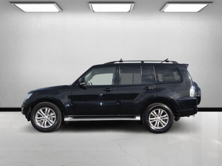 2016 Mitsubishi Pajero - photo 4