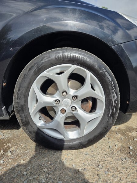2010 Ford Focus - photo 13