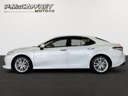 2020 Toyota Camry - photo 8