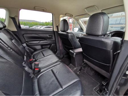 2016 Mitsubishi Outlander - photo 17