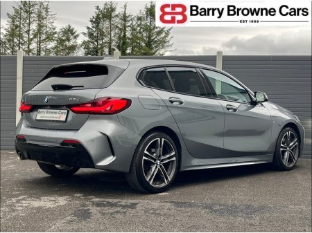 2024 BMW 1-Series - photo 9
