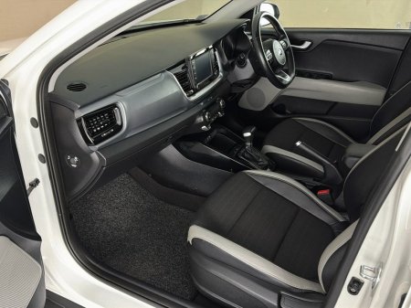 2020 Kia Stonic - photo 19