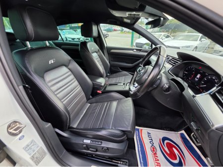 2017 Volkswagen Passat - photo 2