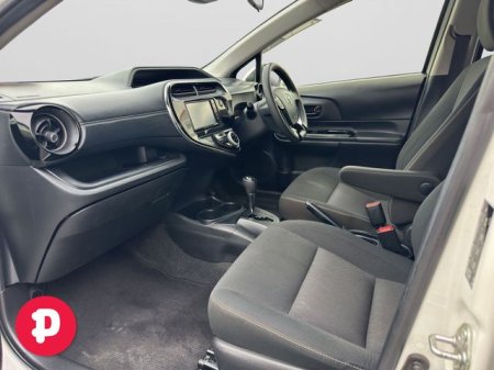2019 Toyota Aqua - photo 10