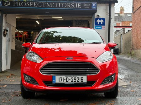 2017 Ford Fiesta - photo 2