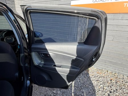2017 Toyota Yaris - photo 18