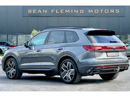 2025 Volkswagen Touareg - photo 4