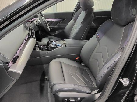 2026 BMW 5-Series - photo 7