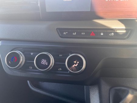 2025 Renault Master - photo 8