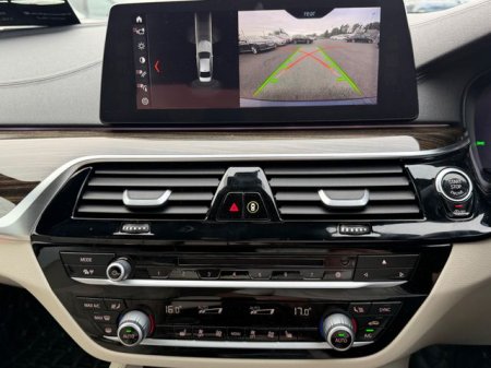 2018 BMW 5-Series - photo 17