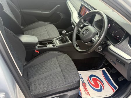 2022 Skoda Octavia - photo 8